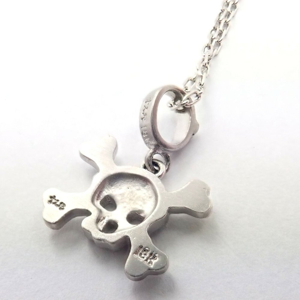 Authentic! Loree Rodkin 18k White Gold Diamond Skull Crossbones Pendant Necklace - Picture 3 of 10